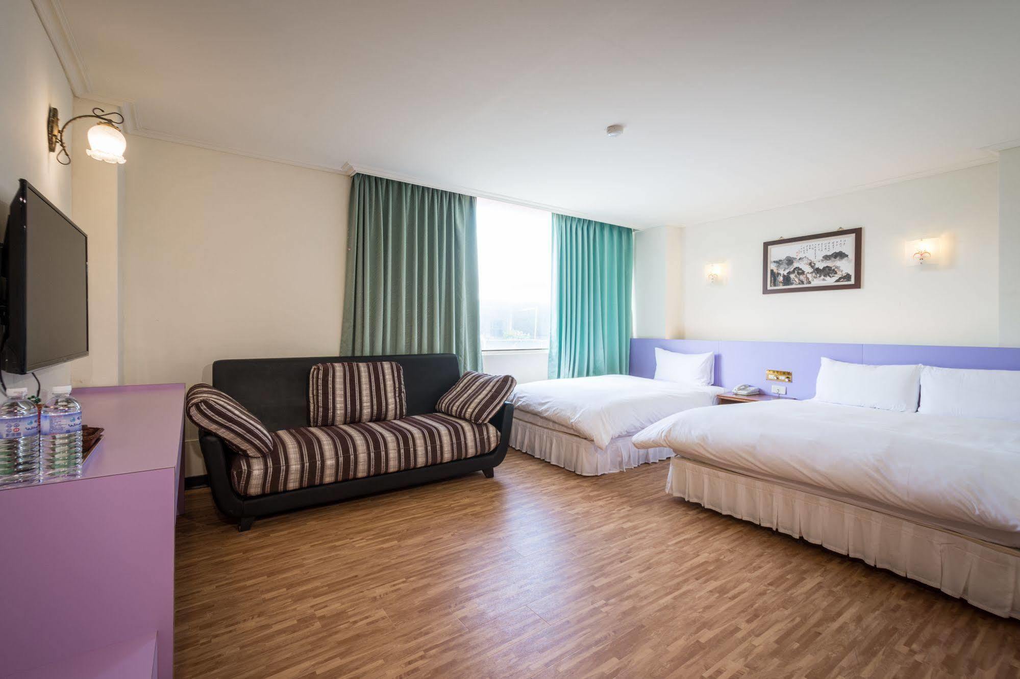 Apple Hotel Taitung Екстер'єр фото