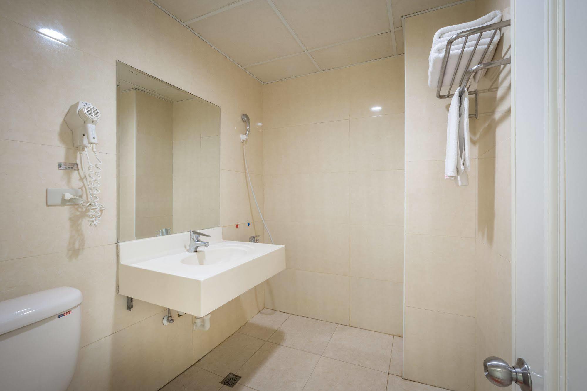 Apple Hotel Taitung Екстер'єр фото