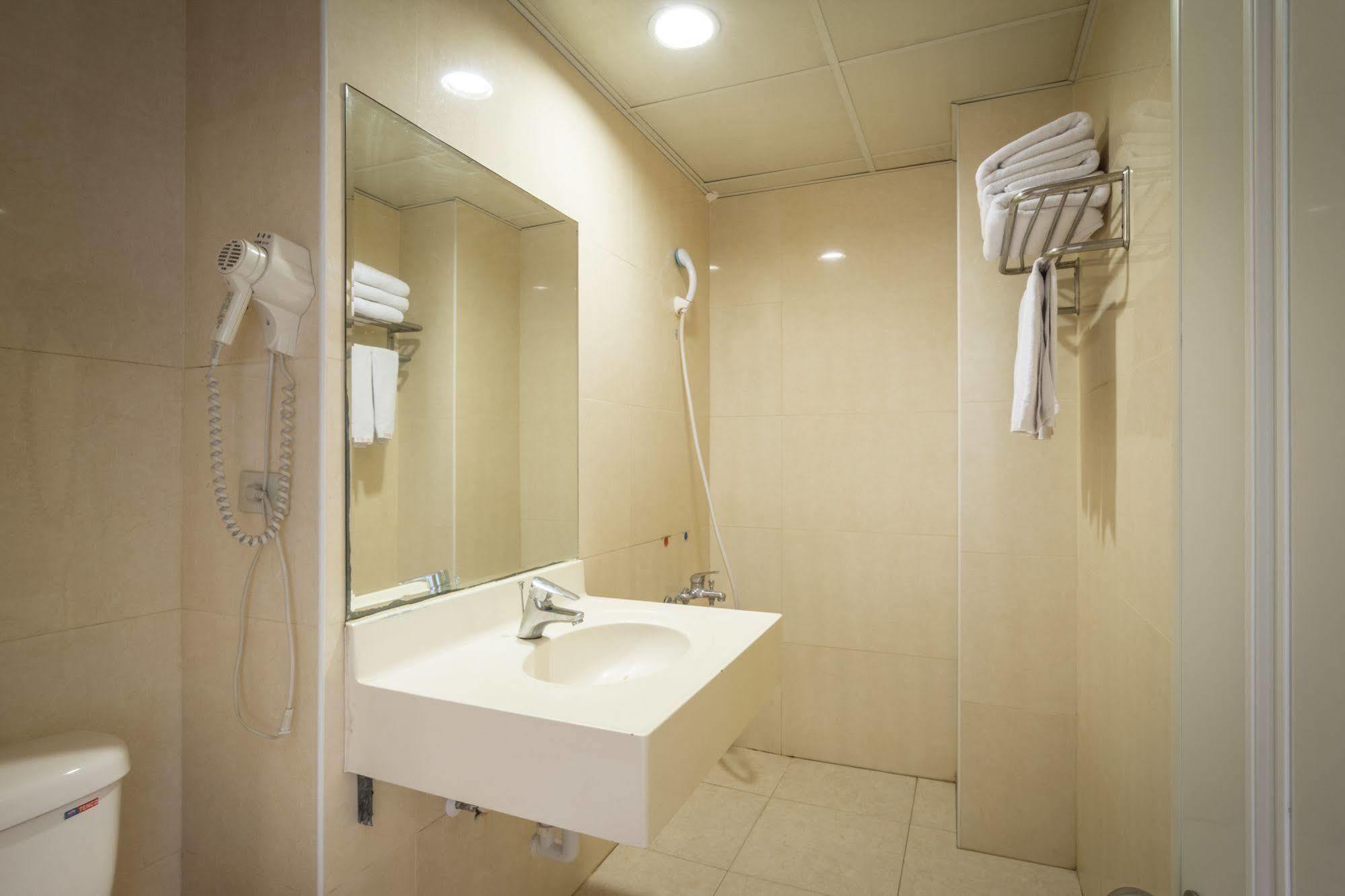 Apple Hotel Taitung Екстер'єр фото